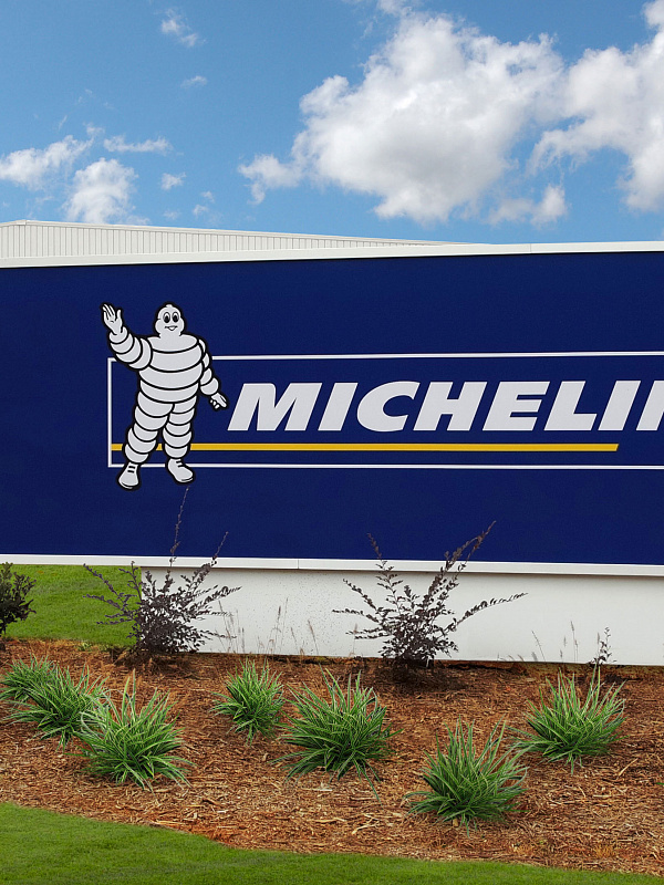Michelin начинает производство защитных масок и очков